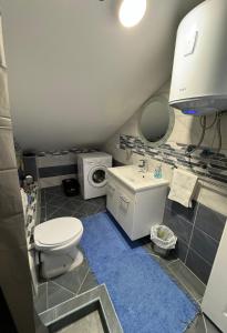 Ένα μπάνιο στο Stan Nova Varos Banjaluka