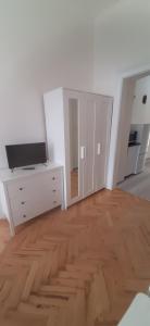 Fotografia z galérie ubytovania Small Sunny park view apartment v Prahe + 20 fotografií