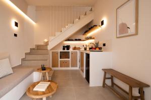 Fotografie z fotogalerie ubytování Sugarwhite Suites with Private not Heated Pool v destinaci Emporio