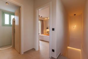 Sugarwhite Suites with Private not Heated Pool的一间浴室