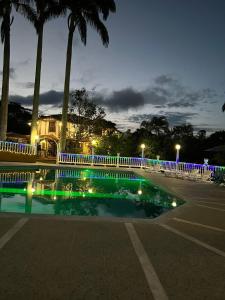 Bazén v ubytování Hotel campestre los Arrieros nebo v jeho okolí