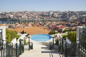 a view of a city from the top of a building at The Yeatman in Vila Nova de Gaia