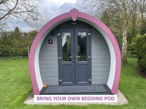 Belle Vista Glamping & Camping外面的花园