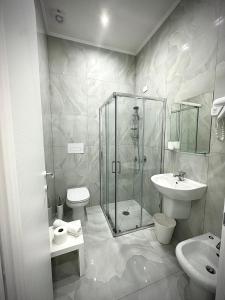 Koupelna v ubytování MARVIT CENTRAL LUXURY