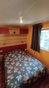 Postel nebo postele na pokoji v ubytování Charmant Mobil Home 6 personnes avec clim réversible