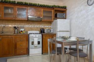 Kuchyň nebo kuchyňský kout v ubytování J. B Apartamentos