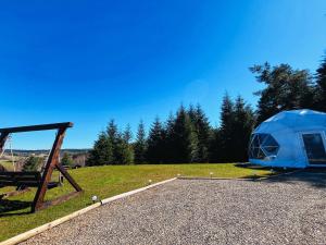 Fotografia z galérie ubytovania Silence Glamp - Glamping Bieszczady v destinácii Ustrzyki Dolne