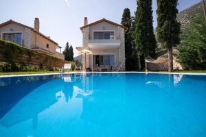 Bazén v ubytování Avesta Private Villas nebo v jeho okolí