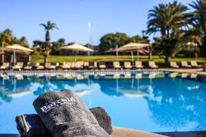 Bazén v ubytování Barceló Palmeraie Oasis Resort nebo v jeho okolí