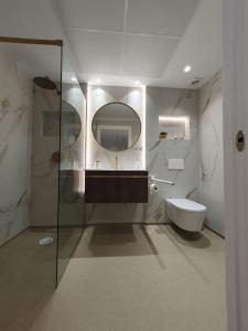 Koupelna v ubytování Apartamento Hoomtur Marbella + 5 fotografií