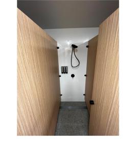 תמונה מהגלריה של Capsuleaccom Hostel בגולד קוסט