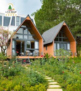 Zahrada ubytování Rung Thong Nui Voi Villa & Resort