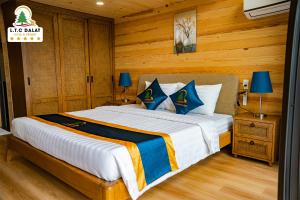 Voodi või voodid majutusasutuse Rung Thong Nui Voi Villa & Resort toas