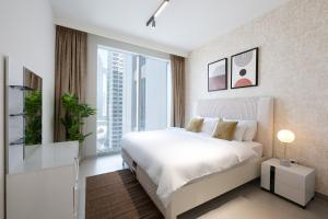 صورة لـ Luxurious 2BR in Forte 2 with Spacious Gym with Squash Court في دبي +20 صورة