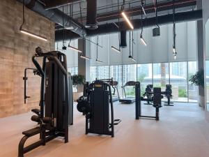 صورة لـ Luxurious 2BR in Forte 2 with Spacious Gym with Squash Court في دبي