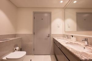 صورة لـ Luxurious 2BR in Forte 2 with Spacious Gym with Squash Court في دبي