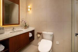 Kúpeľňa v ubytovaní Wuyu Hotel, Smart Park & Happy Valley Jinshansi Metro