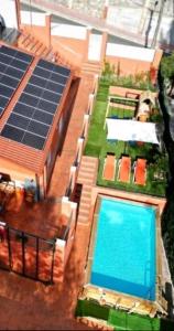 Bazén v ubytování Relax House Barcelone nebo v jeho okolí