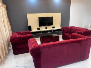 Μια τηλεόραση ή/και κέντρο ψυχαγωγίας στο Setia 9 Austin Near LongSing YiJia HeLiXuan New Cathay Restaurant