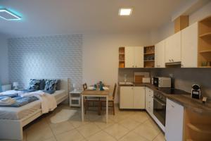 Airport Luxury Apartment with Balcony + Free parking 2220 Vecsés, Wass Albert utca kép - 2