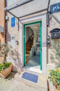 Η πρόσοψη ή η είσοδος του Central Split rooms and apartments Paese