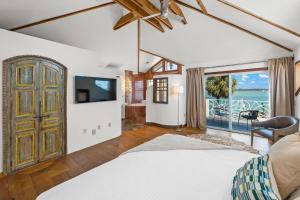 TV a/nebo společenská místnost v ubytování Best of Boat Worlds