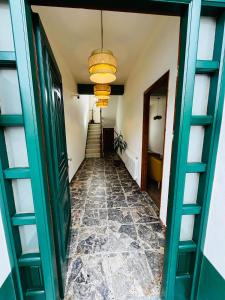 Fotografie z fotogalerie ubytování Casa Grande do Costureiro-Para Grupos en Portomarín con Terraza y Vistas v destinaci Portomarin + 15 fotografií