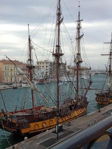 Photo de la galerie de l'établissement vue exceptionnelle sur les canaux, à Sète