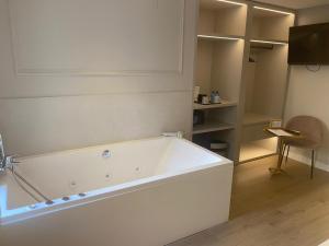 Fotografie z fotogalerie ubytování YOU & CO. J. Botánico Boutique ve Valencii