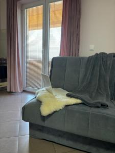Apartmani "MARIJA" Golubac的休息区