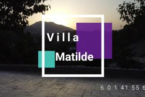 een foto van de zonsondergang met de tekst villa matilde bij Villa Matilde in Blanca