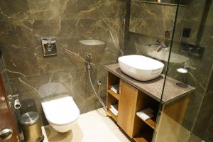 Kúpeľňa v ubytovaní SHUKRANA RESORT & SPA