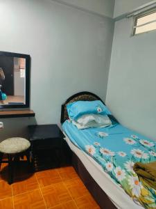 GLORY BEACH 3BR Apartments with SEA VIEW房間的床