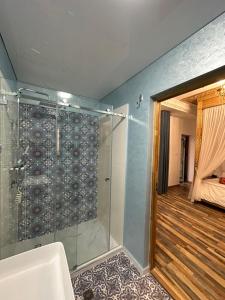 Ванная комната в Rizo Boutique +37 фотографий