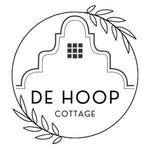 un logo pour un café avec une photo d'une maison dans l'établissement De Hoop Cottage + Netflix, à Kempton Park