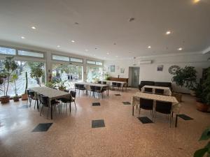 Restaurace v ubytování HOTEL LE FLOREAL