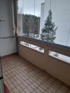 En balkon eller terrasse på LibO-apartment, Saarijärvi 17 with free parking