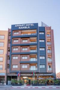un hotel de apartamentos roma en la ciudad de Nápoles en Appart Hôtel Rambla, en Marrakech