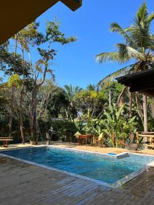 Swimmingpoolen hos eller tæt på Villa Beija Flor