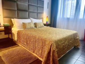 Łóżko lub łóżka w pokoju w obiekcie Estudio junto La Nogalera 1