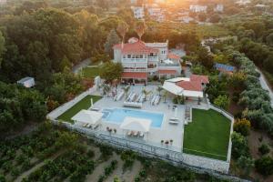 The swimming pool at or close to Hidden Gem Estate - Superior luxury villa large private pool stunning sea & mountain views 5 acres of lush gardens World class accommodation