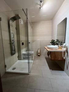 Koupelna v ubytování Baobab Suites