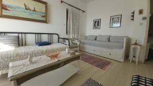 Gallery image of Home by the sea in Karistos +30 photos