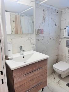 Ένα μπάνιο στο Top floor apartment