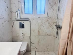 Ένα μπάνιο στο Top floor apartment