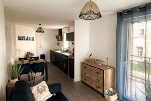 Dapur atau dapur kecil di Appartement, confort, parking, terrasse
