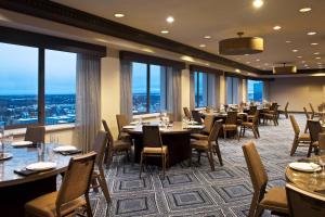 Restaurace v ubytování Sheraton Anchorage Hotel