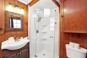 Foto dalla galleria di Lakeview Family Cabin by Big Bear Vacations a Big Bear Lake