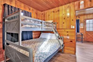 Foto dalla galleria di Lupine Lakeside Resort Cabin by Big Bear Vacations a Big Bear Lake