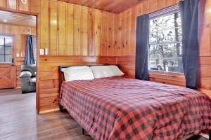 Foto dalla galleria di Lupine Lakeside Resort Cabin by Big Bear Vacations a Big Bear Lake